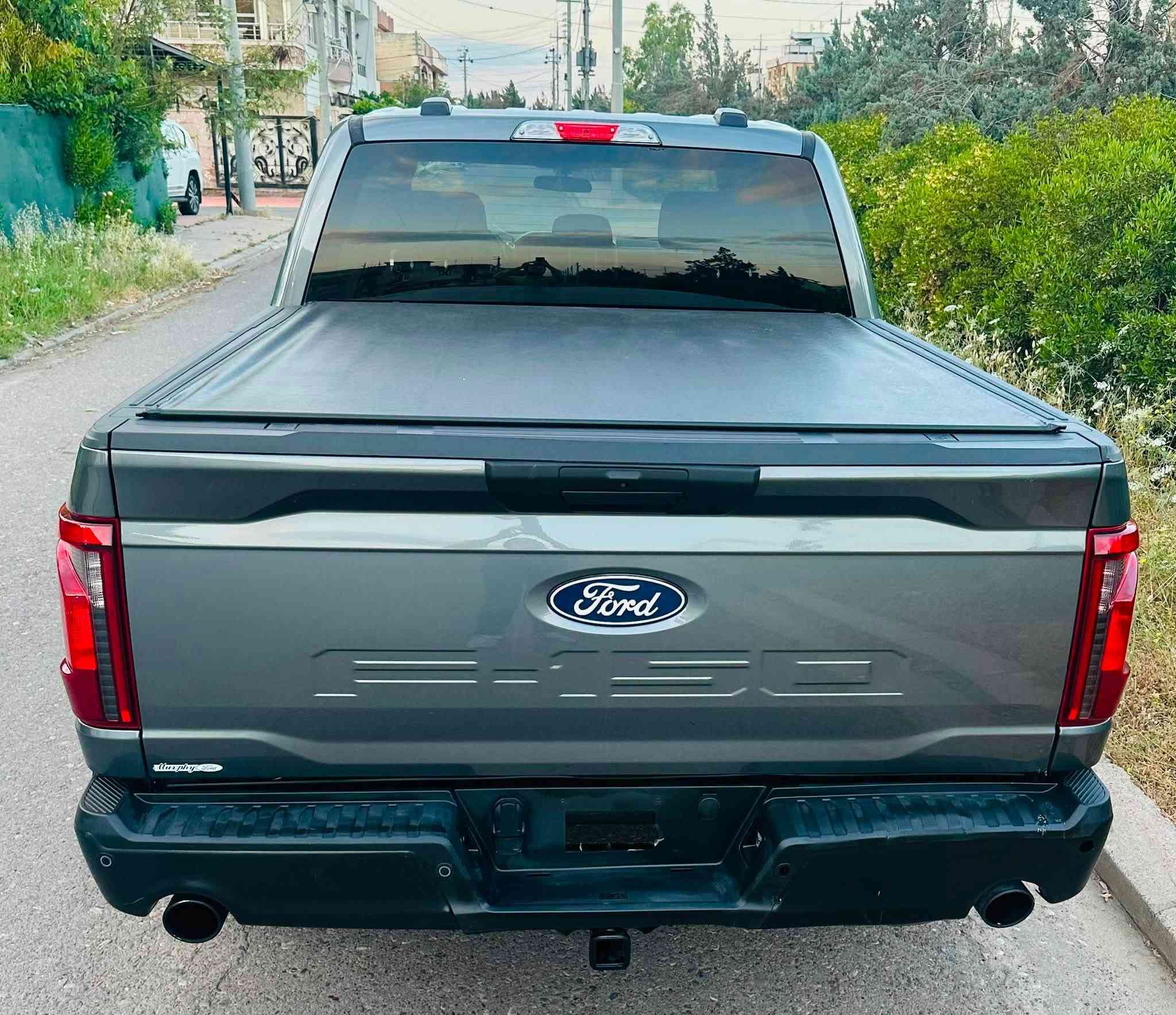 فورد F150
مكينه 2.7 توربو
شكل جديد
ماشيه 9 الف فقط
واحد جاملغ صبغ
باب طويل بودى قصير
موصفات FX4
شاشه كبير
كيج الكترونى 
دبل اكسل 4*4
بريك كهربائي 
اوتو هولد
تحديد سرعه
رادار
ستيرن هيتر
كاميرا
شحن موبايل
بعد هوايه موصفات
295$ - ***********
