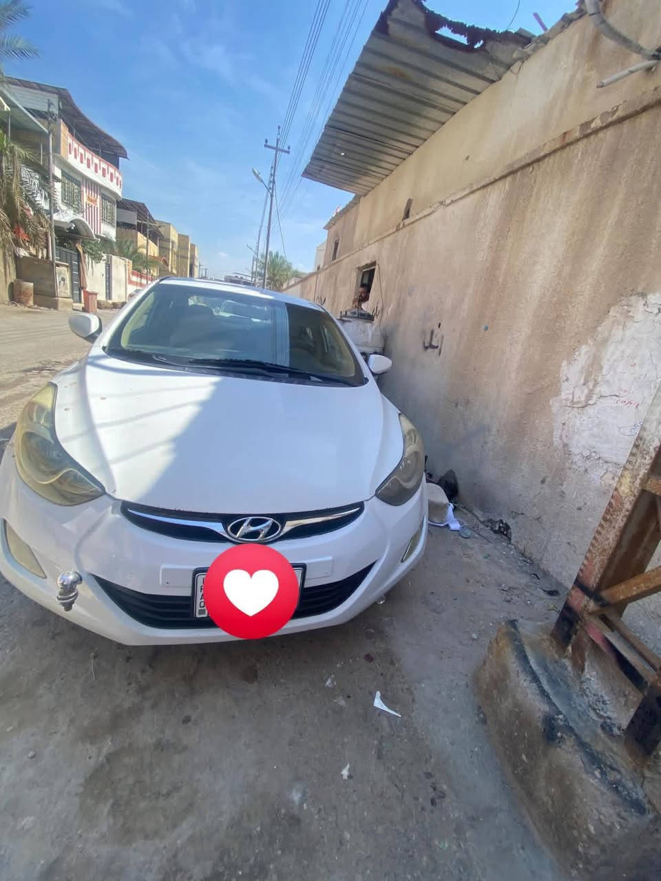 السلام عليكم سياره النترا مديل 12خليجي محرك 1600سياره بيها مكانات صبغ اثر شخوط  ابيعلك احزام عن المفاشل  بس القماره والصندوك غير مصبوغ مابيهه اي ضربه قويه طختين بار كد نص جف كير مكينه تبريد كفاله رقمها بصره راعيها يمي احط ايدك بيده وروح وشرط التحويل دواخلهه عسلي جديده غرفتها كلش والمشط تعبان مالهه وانه بل خدمه والمو شراي لا يعلق ولا يخابر بلا زحمه عليكم السعر 85وبيهه مجال قليل مكاني بصره شارع المقاولين ***********
