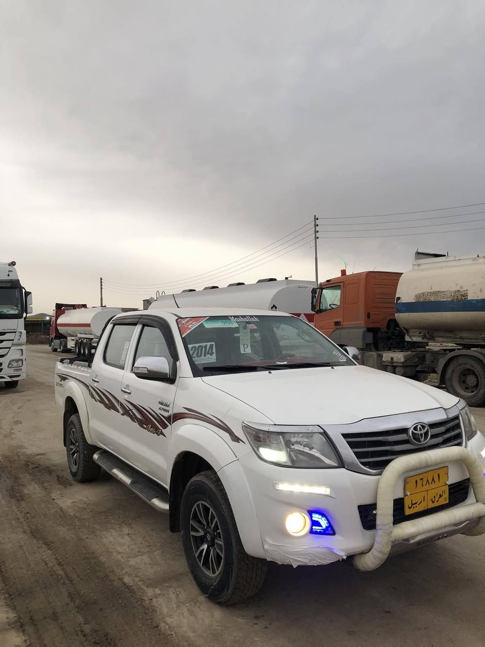 تویتا هایلوکس شریکە جیهان مودیل 2014 سیارە زور جوانە بی مە سرفە صبغ نیو دوسە صبغ و ناو دەرکە دوو بست صبغ سی جار جی ساردە کوتە سیارە بنزین+غاز  رقم سەنەوی کەونە سعر 187 وەرەقە مجال رقم موبایل *********** اكر, نينوى
