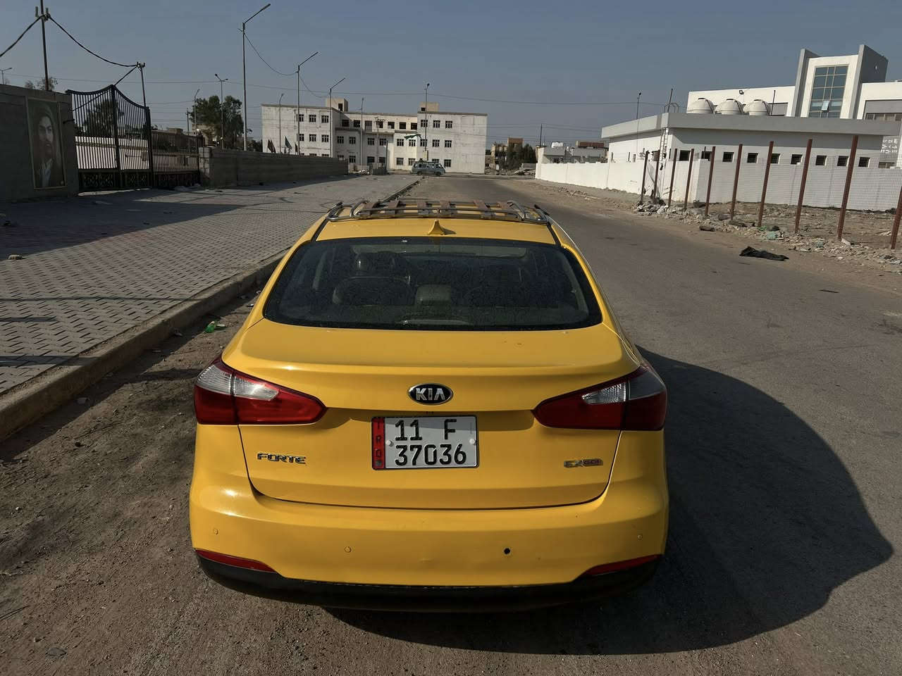 سلام عليكم فورتي 2015 وارد أمريكي سياره اليبل واحد مكينه ( GDl 2000 )وكير خير من الله تحكم ستيرن +مري شفط حساسات كأمره دواره  تبريد جديد صدر جديد تخم تاير جديد سياره جاهزه من كلشي الحادث مرفق في السونار مكاني بغداد الحسينيه الراشديه السعر 100 بيه مجال رقم ***********
