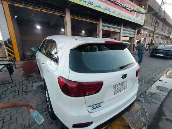 كيا سورنتو موديل 2019 ، كوري اصلي سايد بريك بالرجل
ماشيه 71 الف كم حقيقي ، محرك سته سلندر 3500 دوش مكفوله كفاله عامه من الصبغ والتبديل والبارد والفتح
محرك وكير مكفولات بدون فتح او صوت او اي خلل 
مواصفات السياره :
خمسه راكب ، سويج ، بردات جانبيه ، درايف مود ،
حساسات خلفيه ، كاميرات محيطيه 360 درجه 
شاشه تسلا شنو البالك موجود بيها جميع البرامج 
نظام انذار مبكر ، ويل 20 كروم ، تشغيل عن بعد 
اربعه انظمه قياده ، تحكم ستيرن جهتين ، مقاعد جلد

*/ رقم بغداد معوقين باقي شهر وتصير حره تحويل مباشر
 
اخوان السياره جديده ومكفوله كتلوكاتها مال الشركه
والعده وثلاث سويجات بيها كل غراضها كامله 
العنوان/ بغداد/ حي الجهاد 
للاستفسار / ***********
