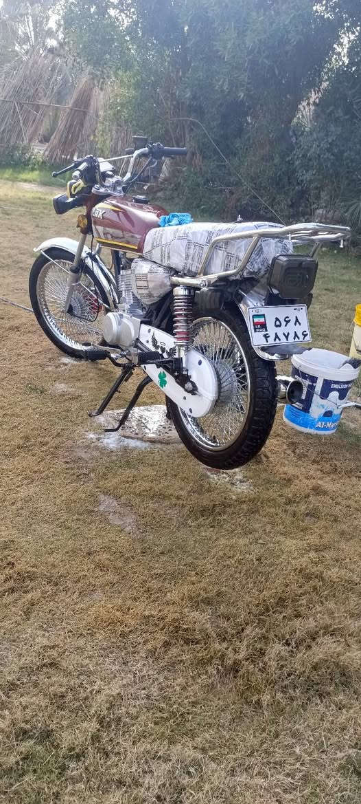 السلام عليكم دراجه للبيع موديل 24 اوراق كامله دراجه كفاله عامه شكل الحديث مو القديم مواصفات كامله دشبول الكتروني اشاير الكتروني دراجه جديده اي نقص ما بيها بلاديه سعرها 650 مكاني صدر الدغاره ملاحظه بها فقط الخزان مخسوف ماكينه جديده برغي بها ما مفتوح
***********
