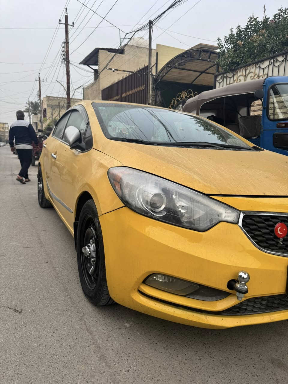 السلام عليكم فورتي ٢٠١٦ فول موصفات بصمه فتحه مري شفط محرك جيد اي محرك مفتوح السعر ٩٩ وبيه مجال حك الجيه العنوان العطيفيه رقم الهاتف ***********
