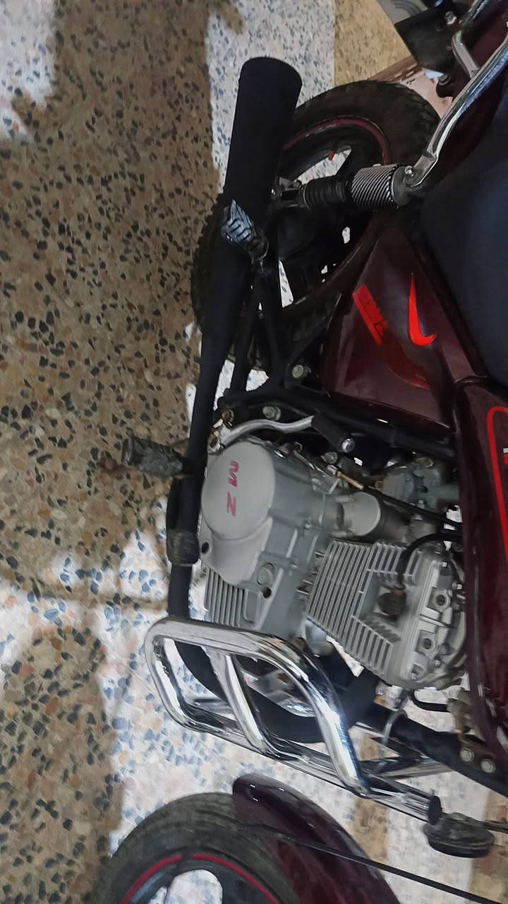 من رخصت الادمن دراجه للبيع كفاله عامه موديل 19نوع امزت حجم محرك 200ccسعر 1050بيه مجال تواصل***********مكاني دجيل
