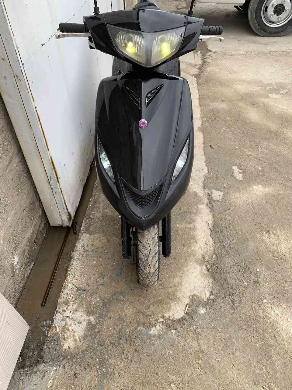 سلام عليكوم شباب عندي هاي الدراجه ماكس 140 اسود للبيع بغداد دورة ***********
