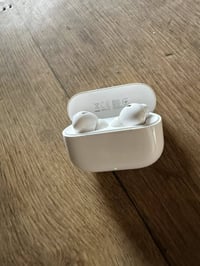 سماعات هواوي  HUAWEI Free buds  SE 4 ANC بعدها داخل الضمان استخدام يوم...