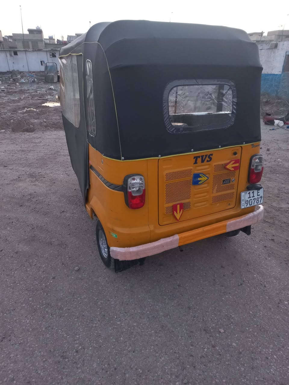 للبيع تكتك تي في اس موديل ٢٠٢٠ شهر ١٢ السعر ٦مليون وبيها مجال الشراي يخابر العنوان بغداد حي النصر *********** واتساب موجود
