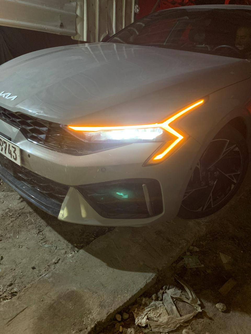 السلام عليكم
كي فايف 25 مراوس بسيدونا او سورنتو. موديل حديث
تفاصيل ع الرقم ***********
