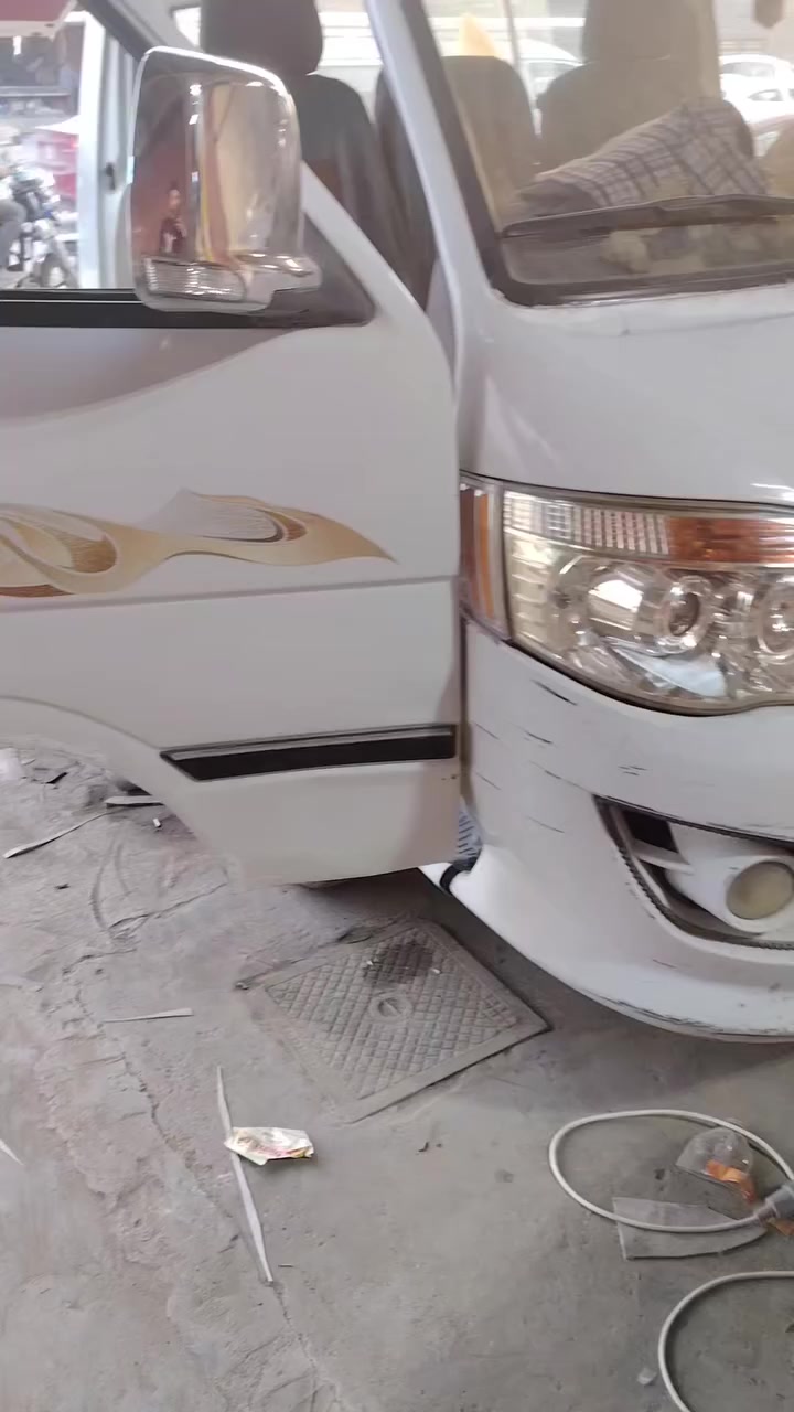 دوشمه محمد النافعي كافت انواع سيارات حله نزيزه قرب جسر سيف سعد جذو من عملي انشالله ينال عجابكم حله نزيزه قرب جسر سيف سعد ***********
