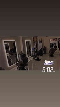 شباب محتاج حلاقين من الدوره المكان جاهز من كلشي وموقعه حلو قريب على ال...