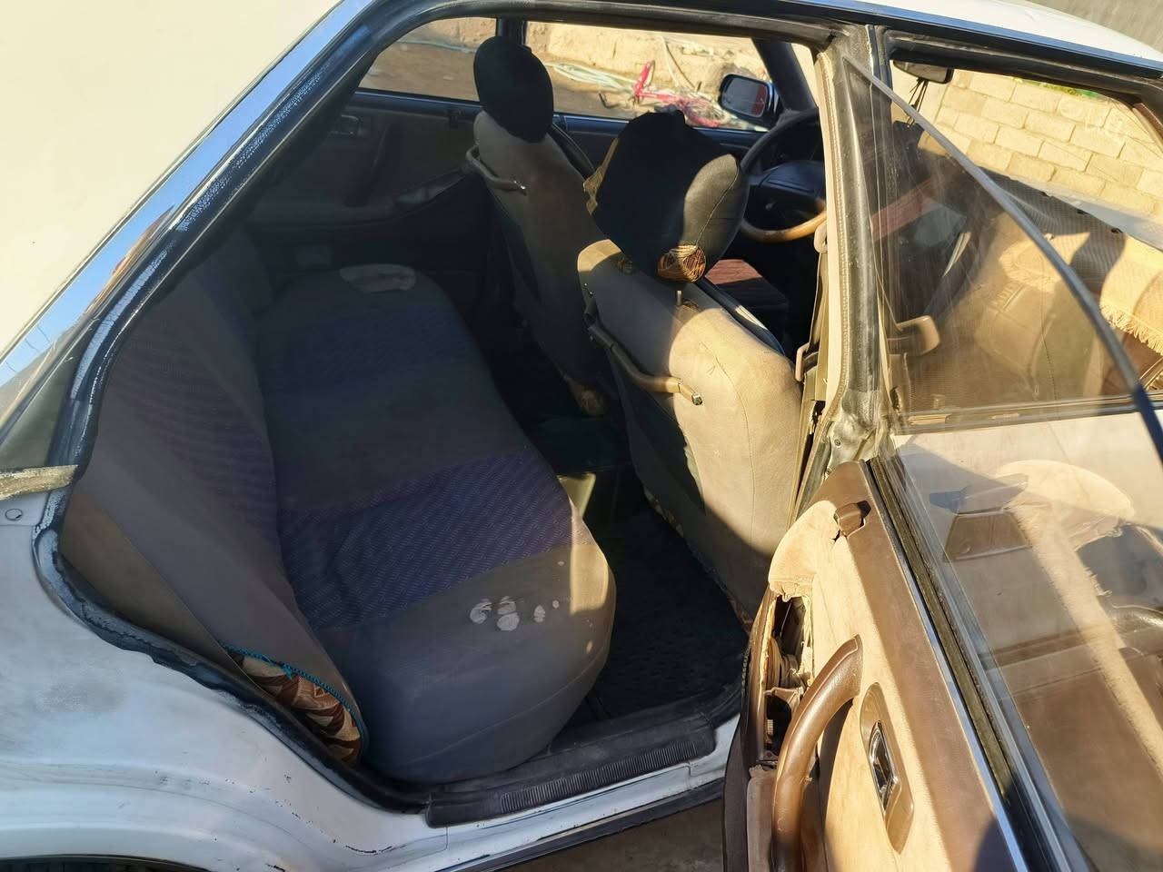 السلام عليكم للبيع هورتوب بترة موديل ١٩٩١كير ومحرك شرط طخم تاير جديد سيارة باسمي رقم دولي صلاح الدين سنويةلل٢٠٢٩ سعر ٤٥$ وبيهة مجال قليل للاستفسار على الرقم *********** مكان صلاح الدين بيجي
