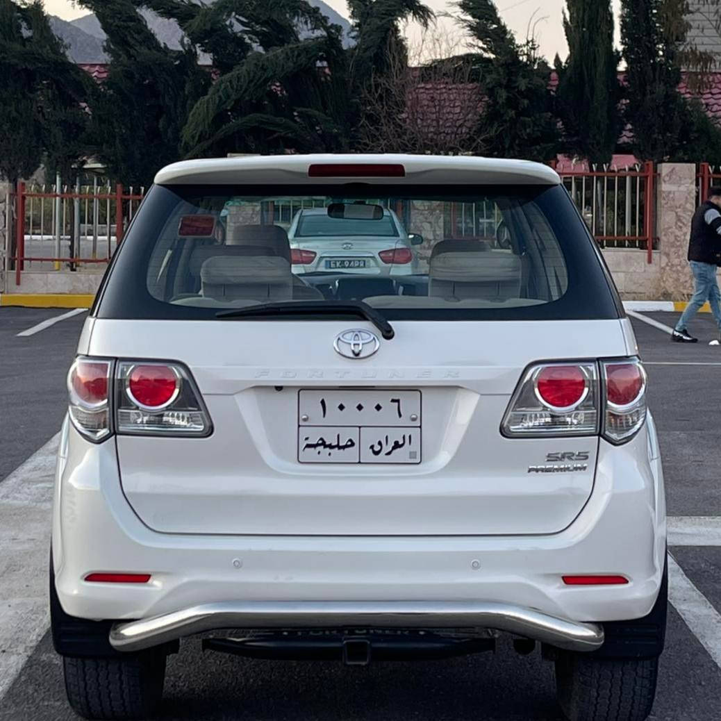 تۆیۆتا فۆرچەنەر 2013 دەبڵ ئەکسل 
214 هەزار کیلۆمەتر رۆشتوە  
سەیارەکە زۆۆر جوانو خاوێنە 
هیچ شوختو لیدرانێکی نیە 
سەیارەکە زۆۆر لۆکە 
 رەقەم هەلەبجەیە 
سەناوی تازەیە تایەی تازەیە 

سـعـر : لە کۆمێنت داوابکە ڕاستەوخۆ بۆت دێت 📥 

گێر و مەکیەنەی بەشەرت 
هیچ کێشەیەکی تێدا نییە 

ژمارەی خاوەنەکەی 
***********
***********
