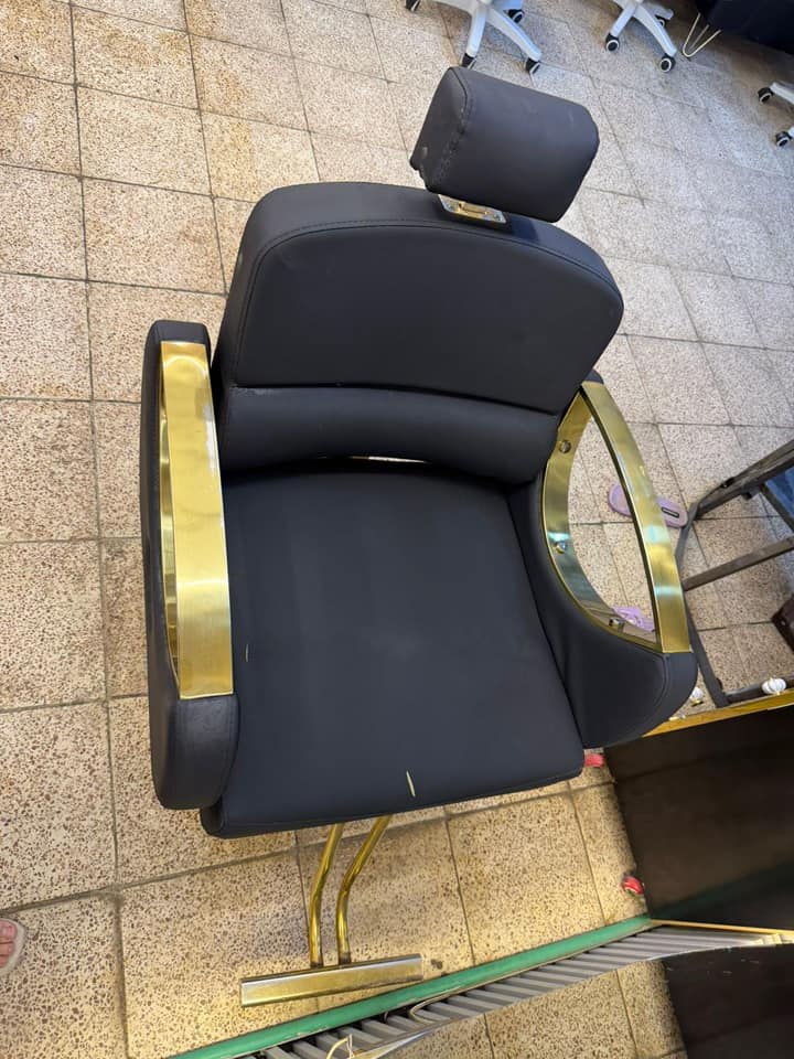 كرسي للبيع وبسعر مناسب


**إذا كنت صاحب هذا الإعلان وتريد حذفه لأي سبب، رجاءا أرسل رسالة إلى الدعم الفني**