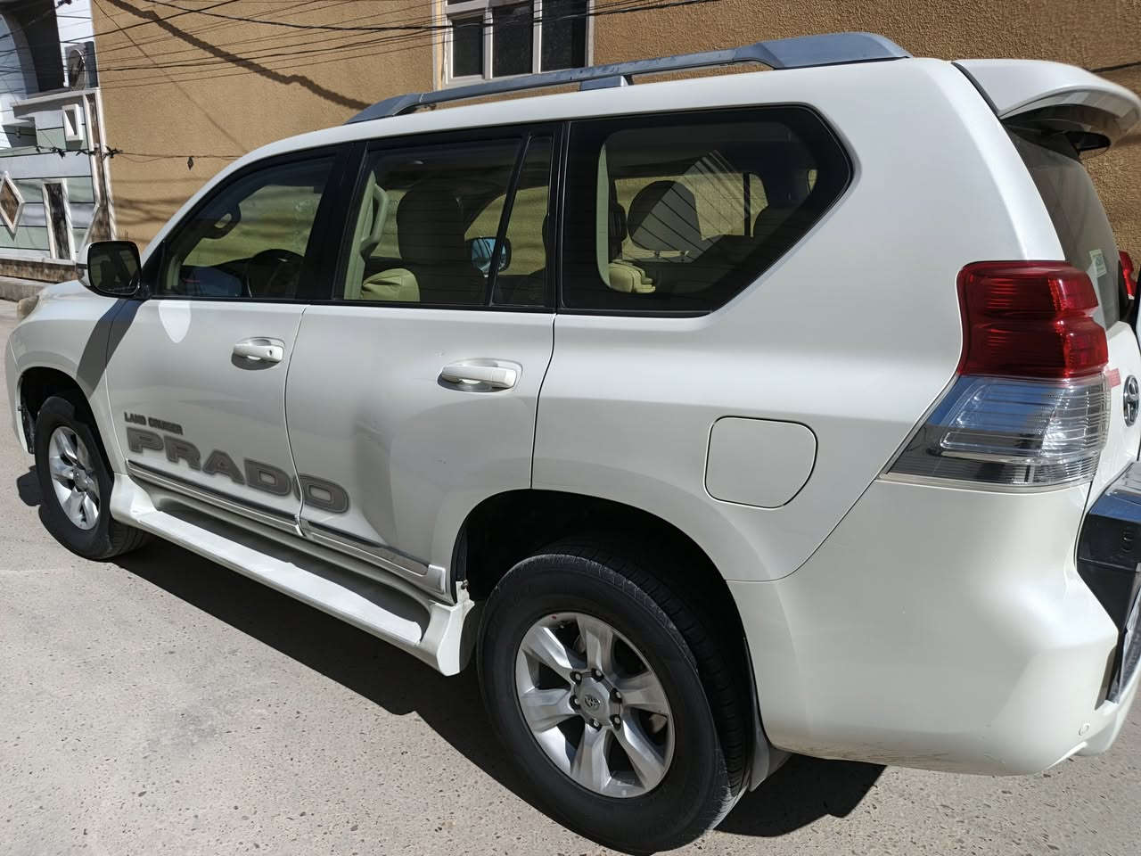 برادو 2010 سته سلندر دبل تانكي سبير تعليك فول مواصفات مكفوله جديدة جداً ماشيه 149 قطعه نادره بالنظافة على وضع الشركه شرط حتى جامتها الاماميه مال الشركة رقم بغداد دولي السعر 265 وبيها مجال مكان الدجيل للاتصال ***********
***********
