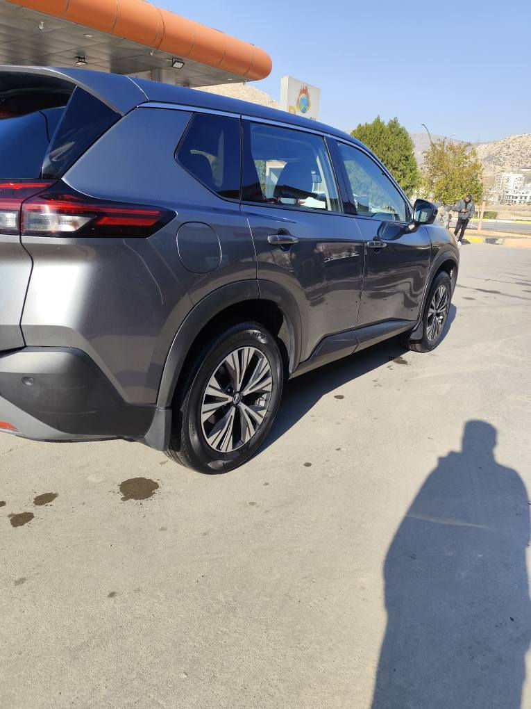 نيسان روج 2021 

SVمواصفات  

4 سلندر 2500 تنفس طبيعي 

ماشيه 86000km

كشن السايق كهرب 

قطعتين تبريد 

تحديد مسار 

تحديد سرعه 

قيادة ذاتية 

وقوف ذاتي 

هاند بريك كهربائي (بصمة) 

كاميرات 360 

رادرات جميع الجهات 

تشغيل عن بعد 

لايتات زينون LED

شفتات ستيرن 

خروج عن مسار 

مانع تزحلق 

بصمات ابواب
 
شاشة كبيرة

رقم جديد (دهوك) 

محرك كير شرط 

بوند و جملوغ صبغ ,بدون داخل ايربكات كل سليمة 

سيارة نضيفه حيل

رقم شاصي موجود بين الصور

 دهوك

السعر 19100$
 الاتصال على الرقم رجاء
 Wattsapp *********** دهوك, العراق
