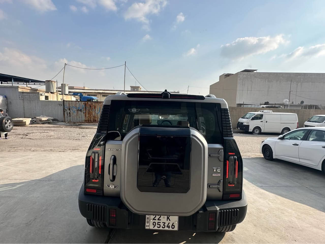 JETOUR-T2
مواصفات-فول
سلفر-مات
موديل-2025
ماشي-32000
0750 711 5442 
0772 152 5442 أربيل, العراق
