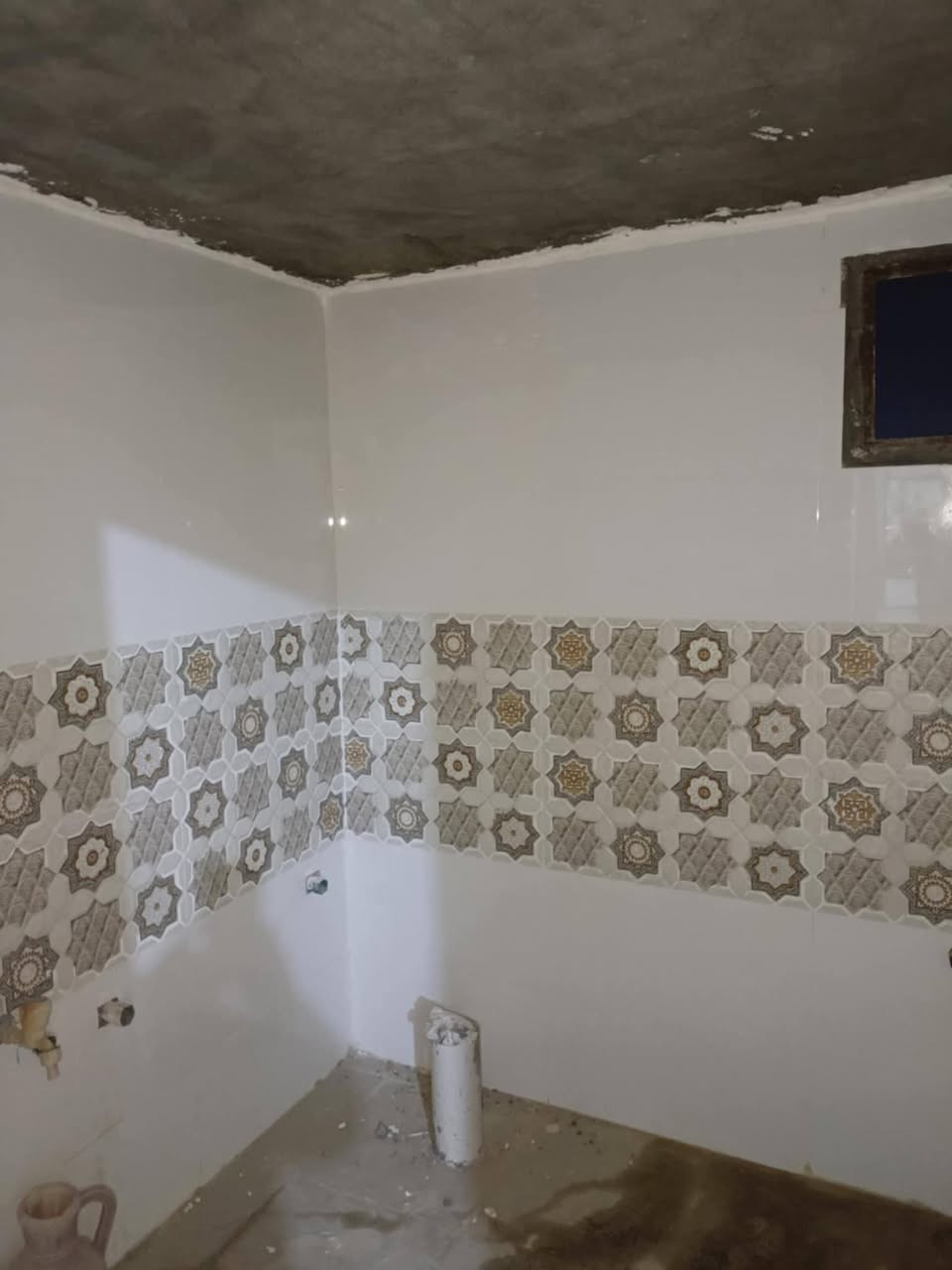 دار سكن للبيع طا بو صرف حي الحضارة ركن على شارعين 100 متر مربع 10 في 10 تقاطع مدرسة العبير وع اليمين قبل نهاية الشارع ع اليمين بيت ركن عال 
  طابقين نضيف عالي عن الشارع تبليط ومقرنص الطابق الأول غرفتين نوم وصاله ومطبخ وحمام وطارمة وحديقة الطابق الثاني غرفتين نوم وصاله بيت حلو كلش نظيف موقع تجاري 🌿
ـــــــــــــــــــــــــــــــــــــــــــــ
اي استفسار خاص واتساب 
‏‪***********‬‏☎️
‏‪***********‬‏☎️
