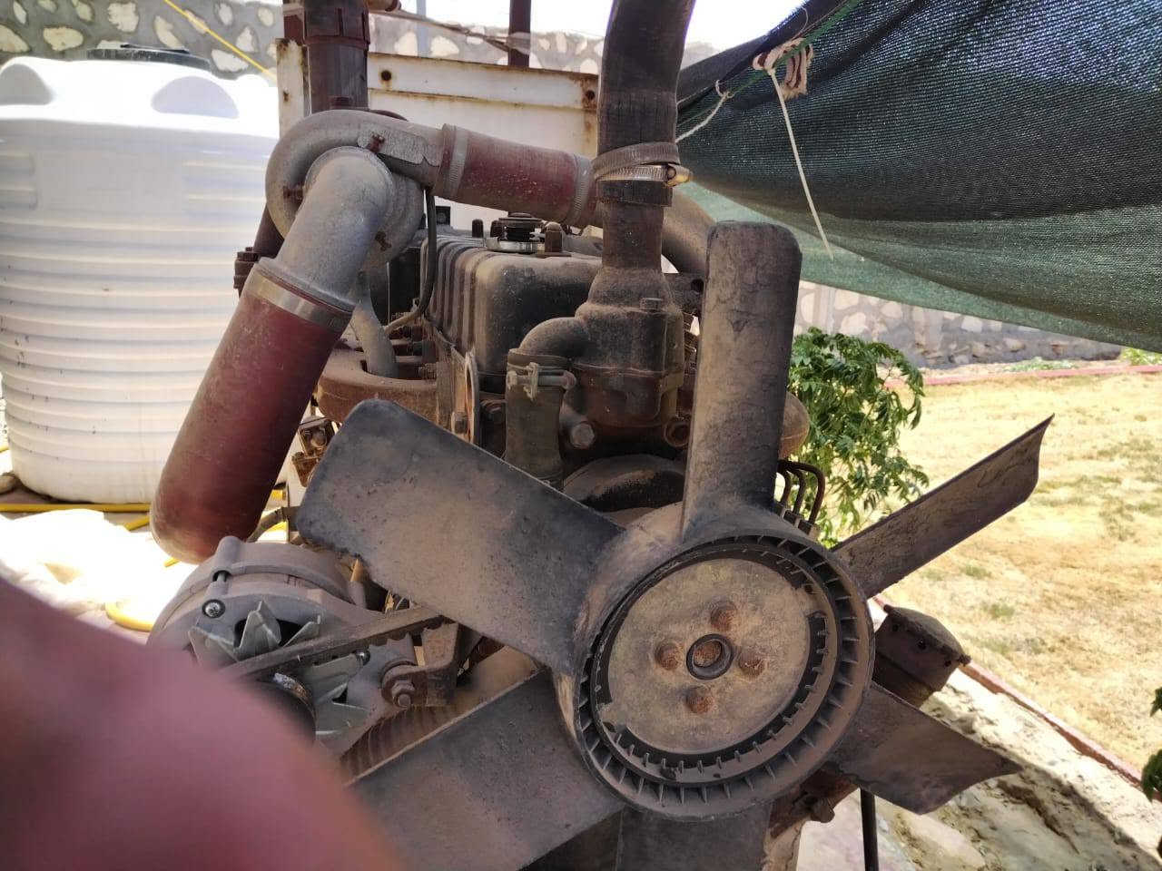 سلام عليكم مولده بيركن صيني 50Kv مشتغل قليل  نقص بطاريه وراديتر مثقوب السعر $30وبيه مجال رقم التصال ***********
