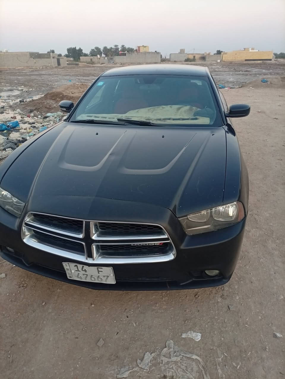 السلام عليكم اخوان جارجر للبيع 13كير ومكينه واكسن حداديه جديده مبدل كفر كامل ضربه بلجاملغ الخلفي السعر 130وبيه مجال إلمكان ناصريه الرقم ***********
