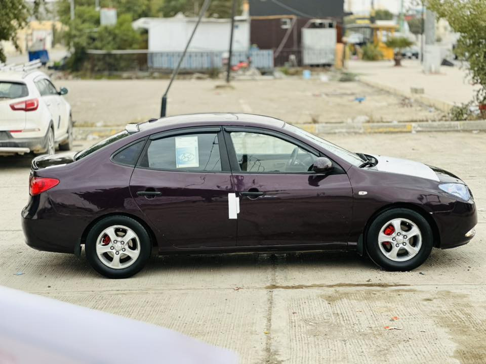 السلام عليكم للبيع النترا موديل 2008 محرك 200 شرط كير وتماتيك شرط صدر امامي خلفي جديد تخم تاير جديد ويل جديد اربعه دسك السيارة بيها صبغ 5 قطع بدون خطراا داخل ولا معجون شرط السيارة احله من الصور داخل لونين رقم كركوك السيارة نقص ضباره الشرعي موجود ينطيك وكاله عام ام الباركود تجي وتشوف النضفه بعينك السعر 75 وبيه مجال يرهم مروس حسب القناعه مكاني تكريت ***********
