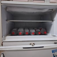 ثلاجة • للبيع • أجهزة منزلية