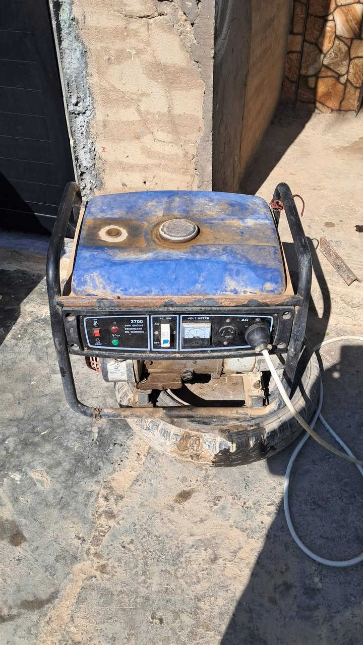 مولد استرا 2.5 kv  للبيع الاصلي الازرق

السعر  150 الف 

 للأستفسار الاتصال على الرقم
***********
