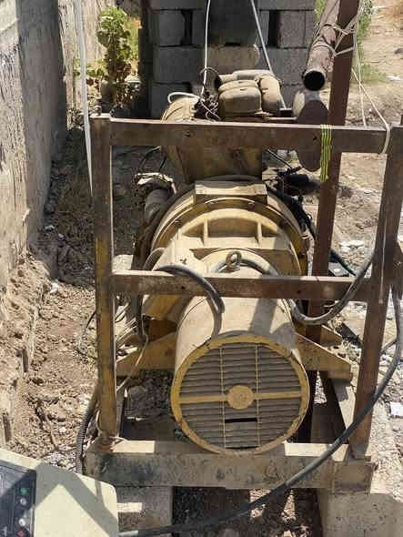 السلام عليكم مولد دويز 15 كيفي المولد جديد  60 امبير 2 بستم صاروخ تبريده هواء مو مي بس يحتاج گاز وشغل حتى دهن نضيف 
***********
