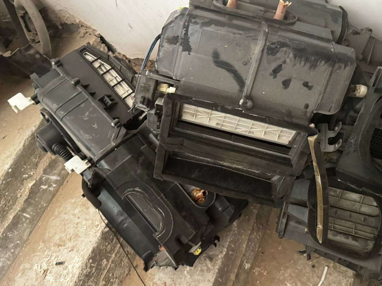 تم وصول كمبريسرات حاويه شرط الضمان 
باثفندر - ارمادا - نيفارا 2009-2017
سني كوري - سني ياباني 
فريزرات - راديترات 
***********

***********
