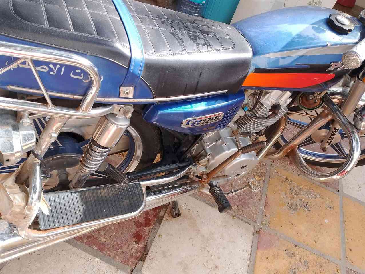 سلام عليكم دراجه بارت موديل 22 اوراق وكيله مجمع الكرار كهربائيات كله شغاله هاذه رقم راعيه *********** لحد يراسلني خاص ما متواجد
