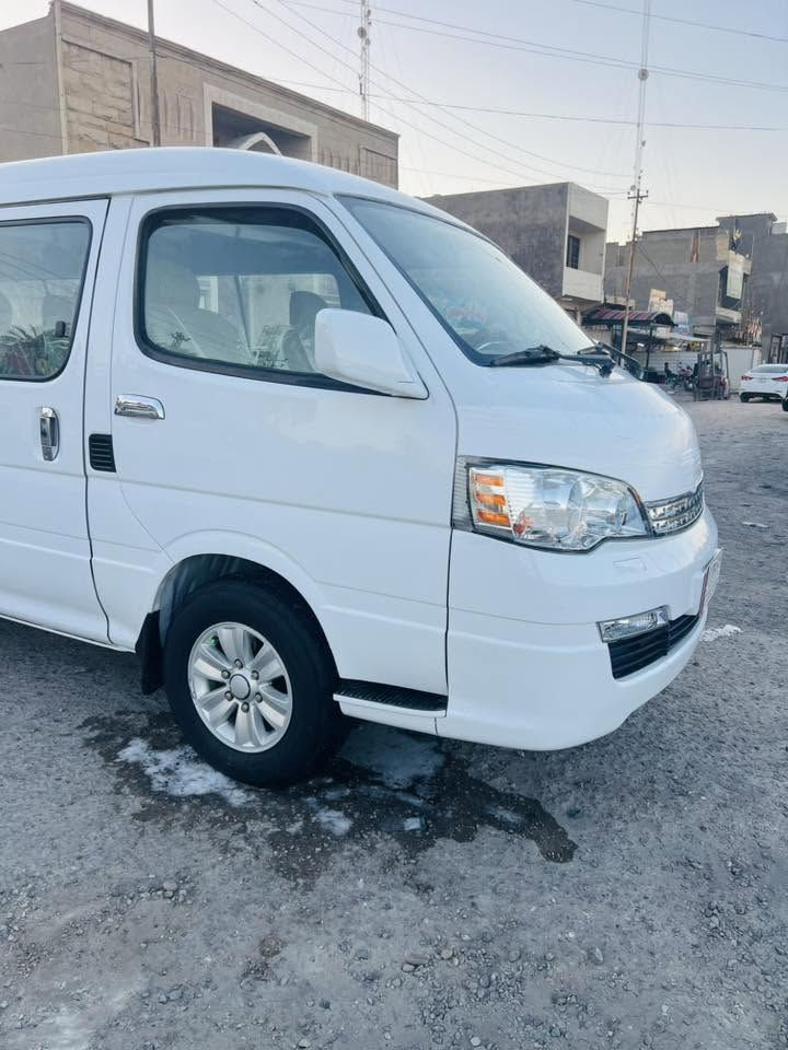 سلام عليكم جنبي موديل 15 كفاله عام ماشيه ٢٠٠ ألف رقم بابل تحويل ثاني يوم مكينه وكير واكسن مكفولات حداديه امامي وخلفي جديده تخم تاير جديد دوشمه عامه مكفوله من الضربه والصبغ مكان السياره بغداد المحموديه (***********)(***********)
