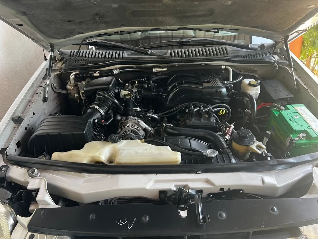 فورد اكسبلور 2010 خليجي وكالة نيفا رقم شمالي كلين بدون صبغ بدون بارد 7راكب تبريد مركزي 4قطع السعر 130مكاني كربلاء.. ***********
