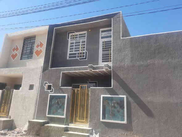 يالله السلام عليكم بيت لبيع. يحتوي طابق ونص مساحه 65 سند 25 بسمي تحويل ثاني يوم مقر لبيت خلف مجمع سيد سماعين  نتصال ول ستفسار ع ا رقم ***********
