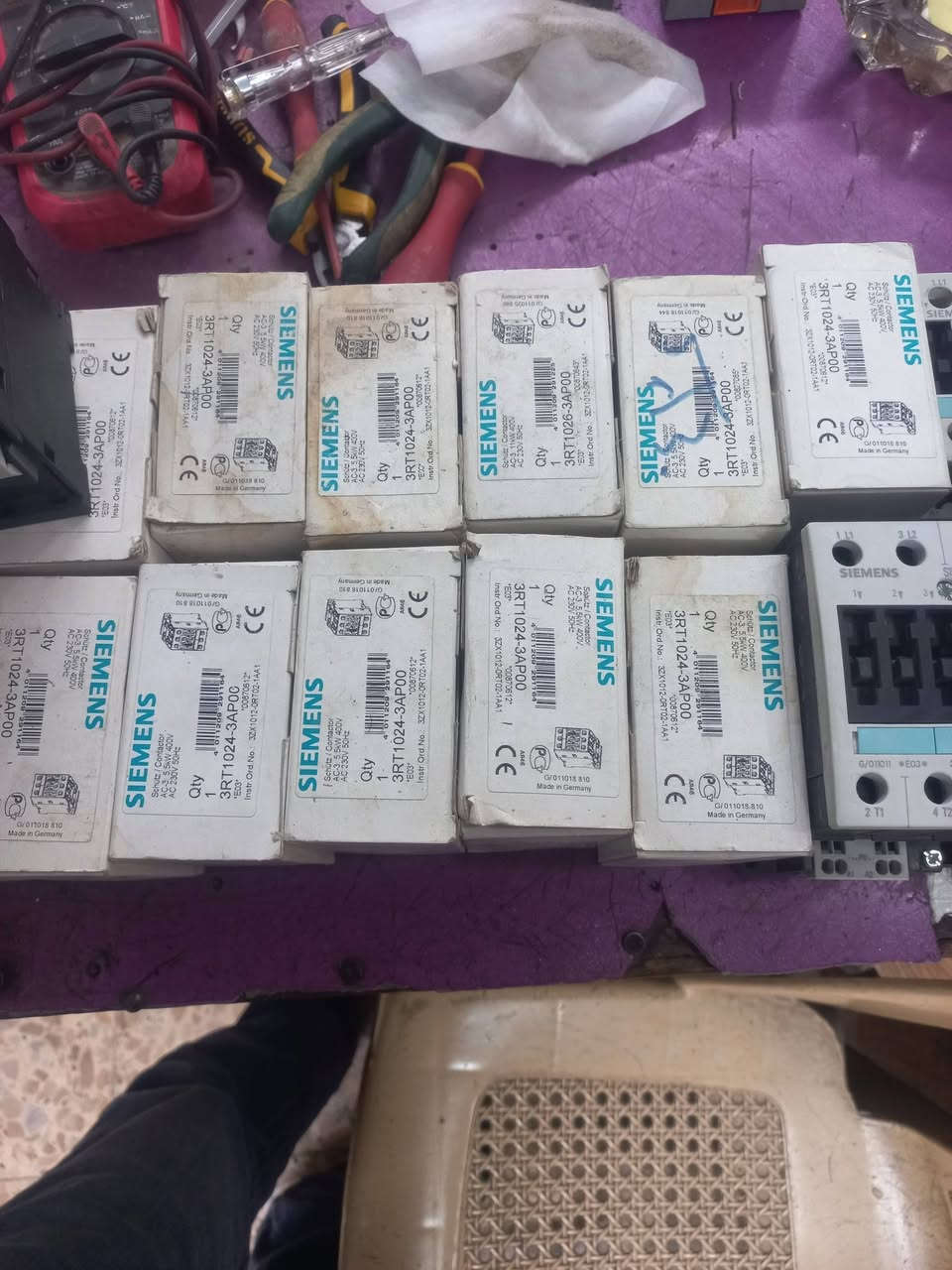 كونتكترات سيمنز العدد 21 قطعه جديد الالماني السعر نهائي 750 الف ***********  بغداد الكاظميه
