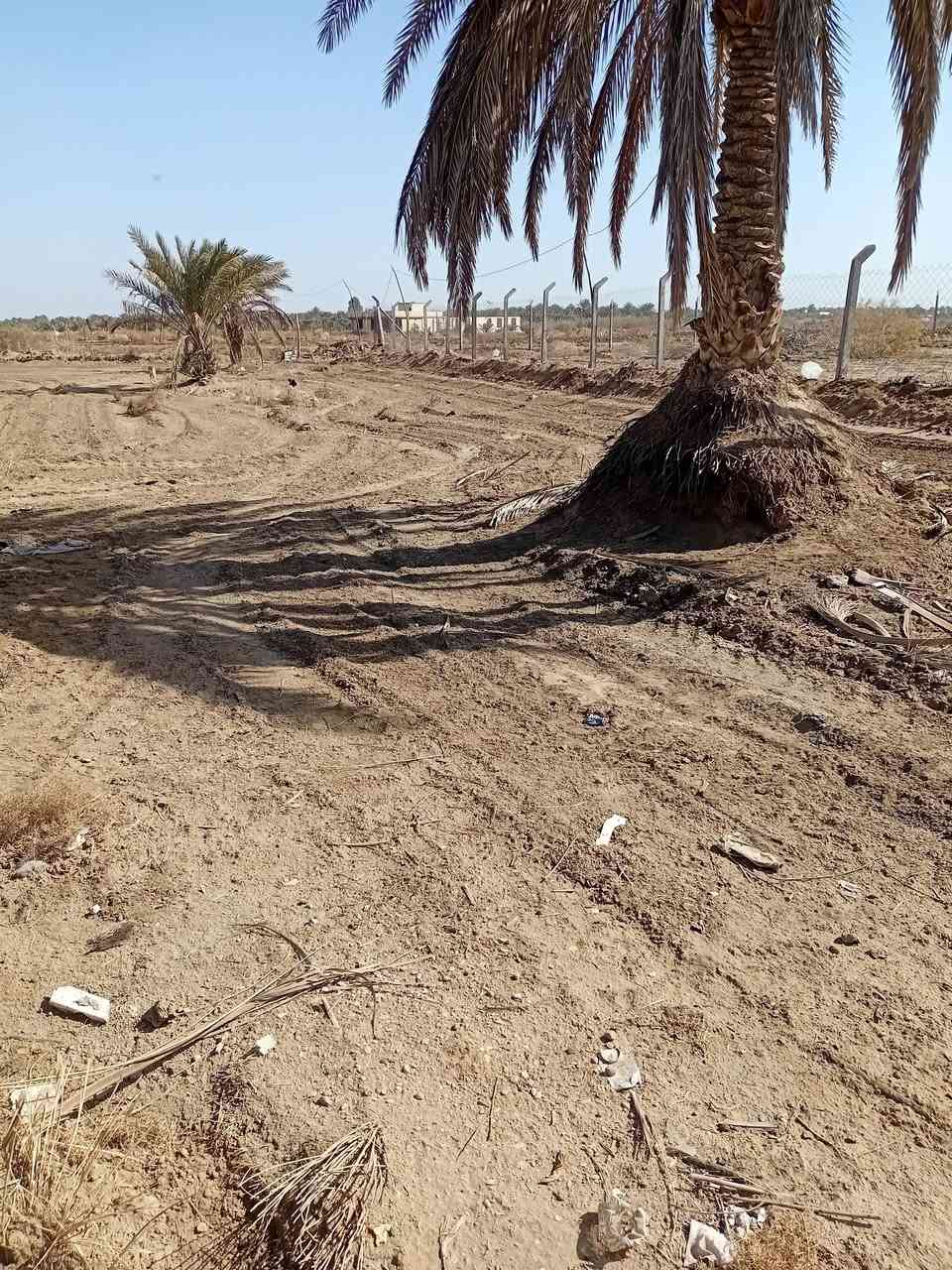 دونم زراعي تحويل مباشر يبعد عن الشارع٥٠ متر مكانه البوعلوان ***********
