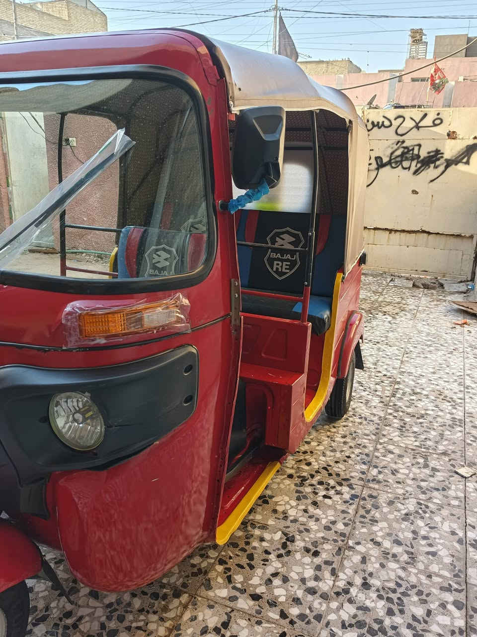 السلام عليكم تكتك موديل 2019تخول2020 رقم وسنويه  تحويل ثاني يوم مكاني الكماليه شارع المصرف رقمي ( ***********)
مكاني الكماليه السعر(5800)
