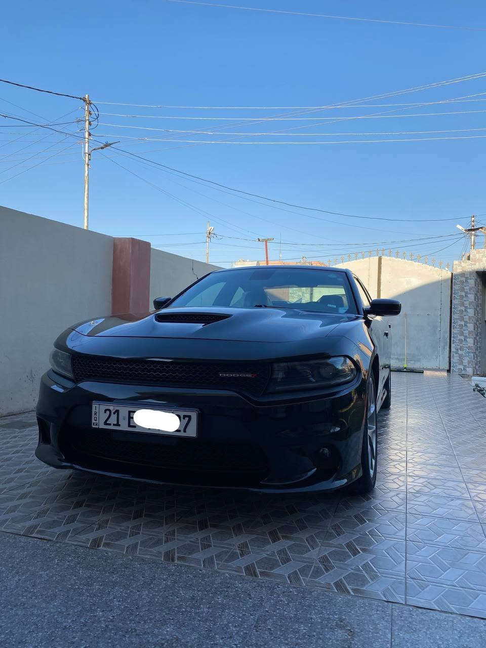 جارجر GT 2022
لسياره نضيفه على وضع لشركه بعد ريحة لشركه بيهه 
فول ما عدا لفتحه 
ماشيه 72 
مكفوله كفاله عامه من كلشي جكه ما بيهه
كير محرك على وضع لشركه 
كشن كهربائي 
حساسات 
لا يت زنون 
تخم تاير قبل اسبوع مبدله 

ملاحظه :لسياره تجي اركب وياك وجيك وين ميعجبك اذا مو شركه ونضافه 95%
رقم سليمانيه 

عنوان:الانبار _الرمادي
لسياره رايدهه 290 وبيهه مجال قليل 

***********
