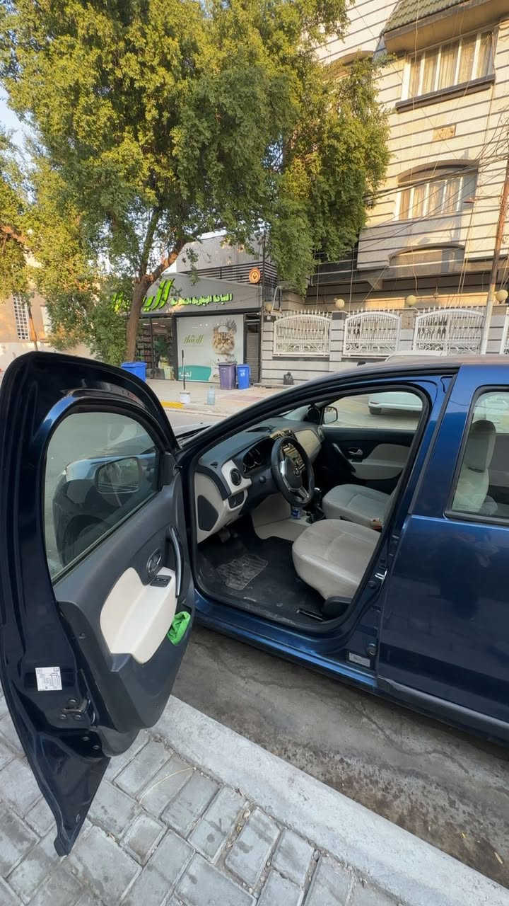 السلام عليكم
📌📌 رينو سمبل 
📌📌 موديل 2019 
📌📌 ماشيه 55 الف 
 📌📌 محرك 1600
📌📌 بيه جاملغات خلفيه مصبوغات 
📌📌 سعر 80 ورفه وبيه مجال 
📌📌 مكان بغداد منصور داودي 
📌📌 رقم الهاتف 
***********/***********
