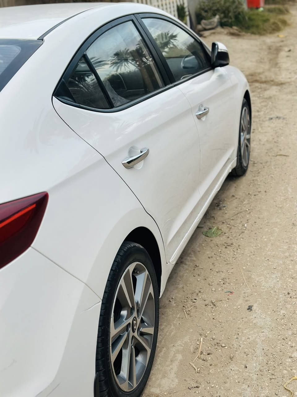 سلام عليكم النترا 2018 فول 
مكفوله من الصبغ السعر ١٤٥وبيه مجال 
الرقم ***********
***********
