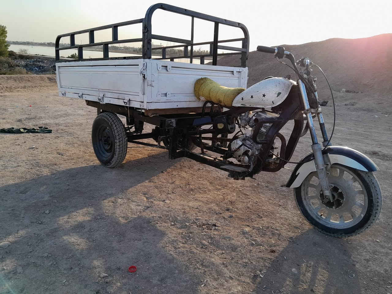 ستوتة شاصي دايوان  مديل 2016 اوراق اصولي مكينة جمرة مديل 2020 لمكينة  سعرها  مليون  بيها مجال بصيط موجوده واتساب   ***********
