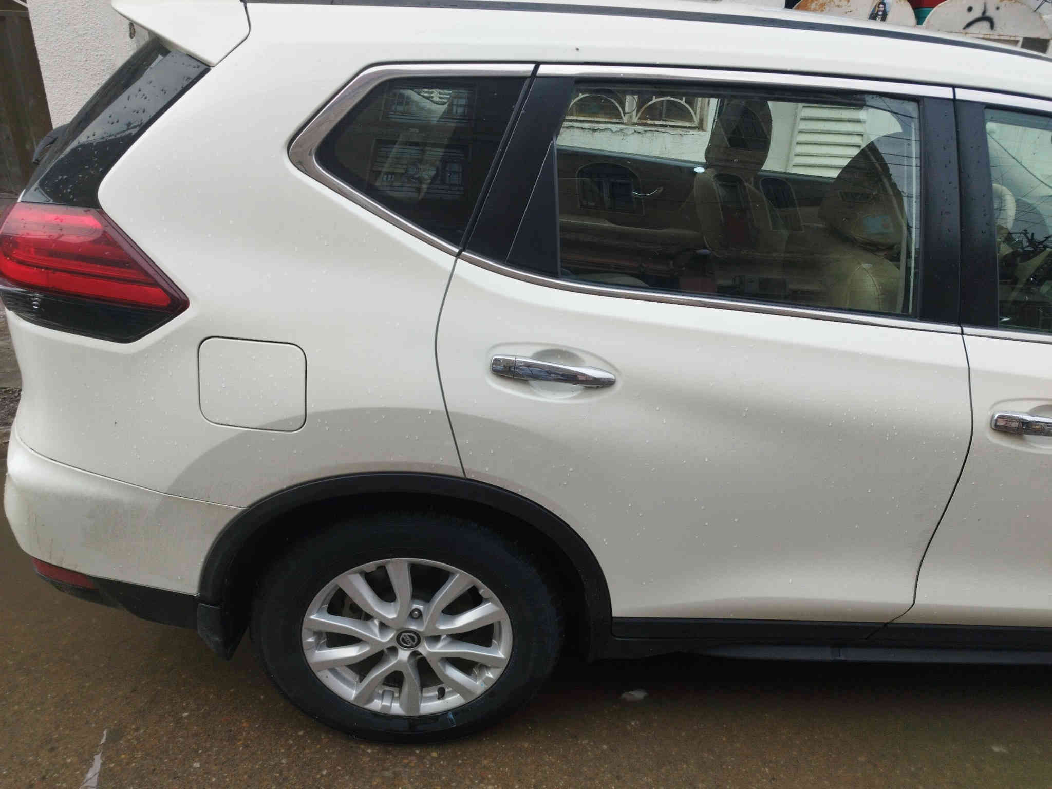 نيسان اكس تريل 2019
السلام عليكم من رخصه ادمن الكروب 
سياره x-Trail 2019 
7راكب 2500 خليجي
سياره واضحة  بل صورة ماشيه 53 الف 
سياره بسمنة 
ماكني ب بغداد رقم بغداد
سعر 190 ورقه
للتواصل : ***********
مرتضى
