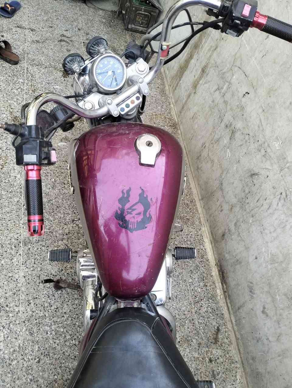 سلام عليكم دراجه هارلي للبيع ماعرف بيهن اشتريتها من صديقي ***********
