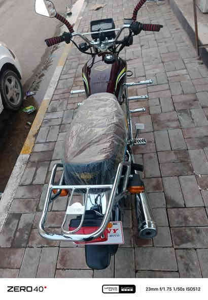 ايراني موديل 2022  سويجات وبصمات ٢ تشغيل عن بعد مسجل وكامل سنويه ولوحات موجودات بي مكاني رمادي تاميم السعر(مليون و 350 ) الف الاستفسار ***********
