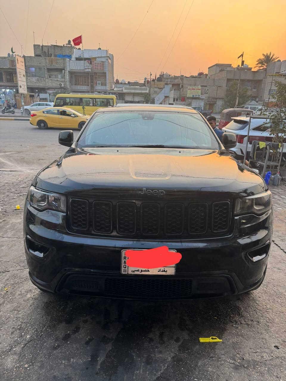 سلام عليكم  جيب شيروكي بلاك توب
الموديل 2019  
وارد امريكي حادثها مرفق مع الصور 

رقم بغداد تحويل ثاني يوم 
كشنات الكنتارا 
تدفئه ستيرن وكشنات 
حساسات امامية
حساسات خلفية
كاميرا خلفيه
توقف تلقائي
شاشة كبيره
فتحه سلاست
ويل 20 
كراسي كهربائية
لايت زنون اصليه
تدفئه مرايات جانبيه 
اوتو بارك 
اوتو هولد 
ويل عشرين بلادي 
نظام اوفرويد 
تلث انظمه قياده نورمل سبورت ايكو 
مكينة v6
گير 8 نمر 
تبريد قطعتين 
صندوق كهرباء 
 فول السياره وباقي المواصفات المعروفه 
السيارة عليه ادامه كامله من بخاخات بلكات تنظيف غرفة الاحتراق مي راديتر جديد تخم تاير جديد باتري الجبير .. حادثها مرفق مع الصور 

حادثه بأمريكا فقط طرف البنيد ودعامية 
ماشيه 65
سعره 230 وبيه مجال 
مكان السيارة بغداد مدينة الصدر 
رقم صاحب السيارة ***********
