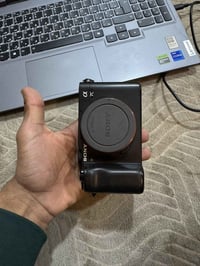 سوني a7c الكامرة كلش نضيفة وجديدة ملحقات كارتونه وبطارية شترها 35 k فق...