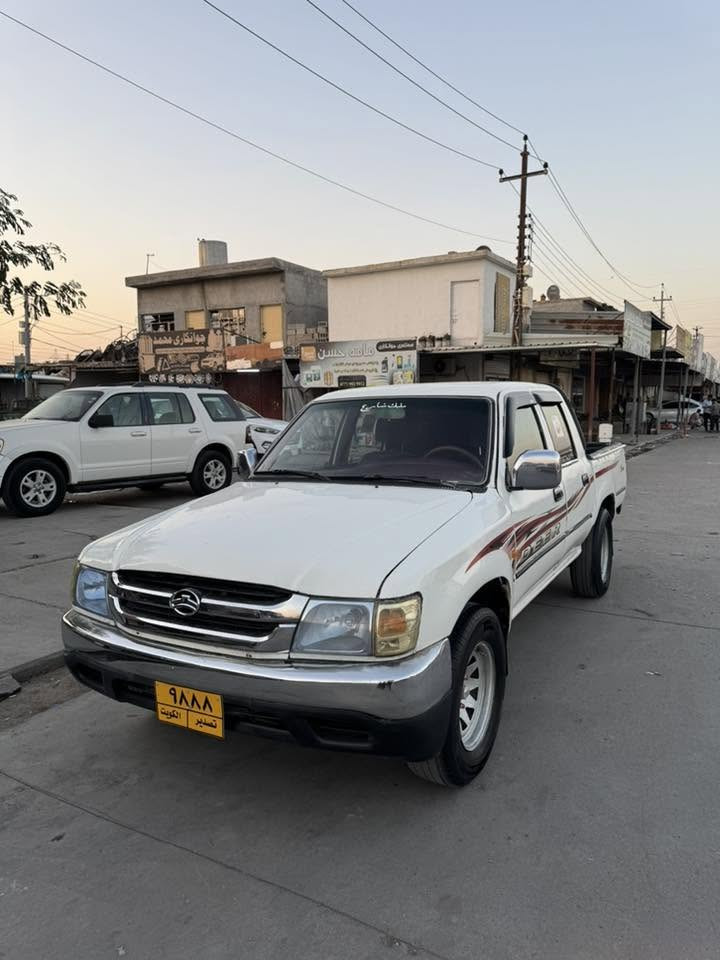 دێر مۆدێل ٢٠٠٦ مەکینە بەخ مەنەفێسی لەگەڵە گێڕ و مەکێنە و ئەکسل بەشەرتسعری ٣٢ گڵا مجال ***********
