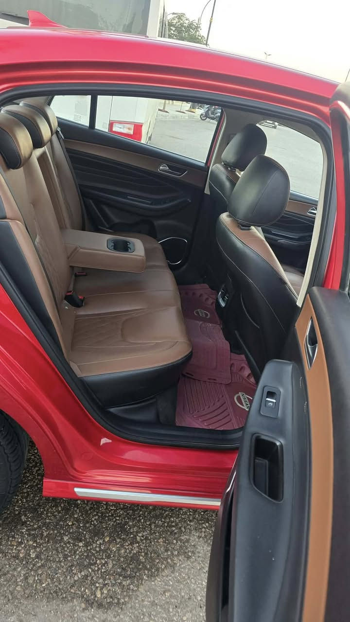 شيري اريزو موديل 2020 حره رقم كربلاء نكليزي سياره مكفوله كفاله عامه لاضربه ولاصبغ ولاتبديل تراي ونعومه خير من الله كير ومحرك وحداديه كله مكفوله تبريد ثلج وي السويج والسياره جديده ونضافتها كدامكم بلصور رايدها 90 وبيها مجال بسيط للشراي مكان السياره كربلاء وهذا رقمي الشراي يتصل ويدلل 
***********
