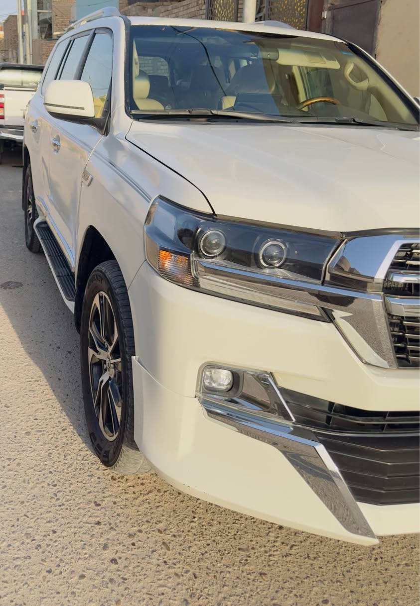 لانكدروز gxr 2014 بريم محدث 21 
رقم بغداد 
باسمي تحويل ثاني يوم 
هزه جديده 
مكفول الشاصي والكص 
تحديثه داخل وخارج 2021 
العنوان ديوانية
الرقم *********** ديوانية, القادسية
