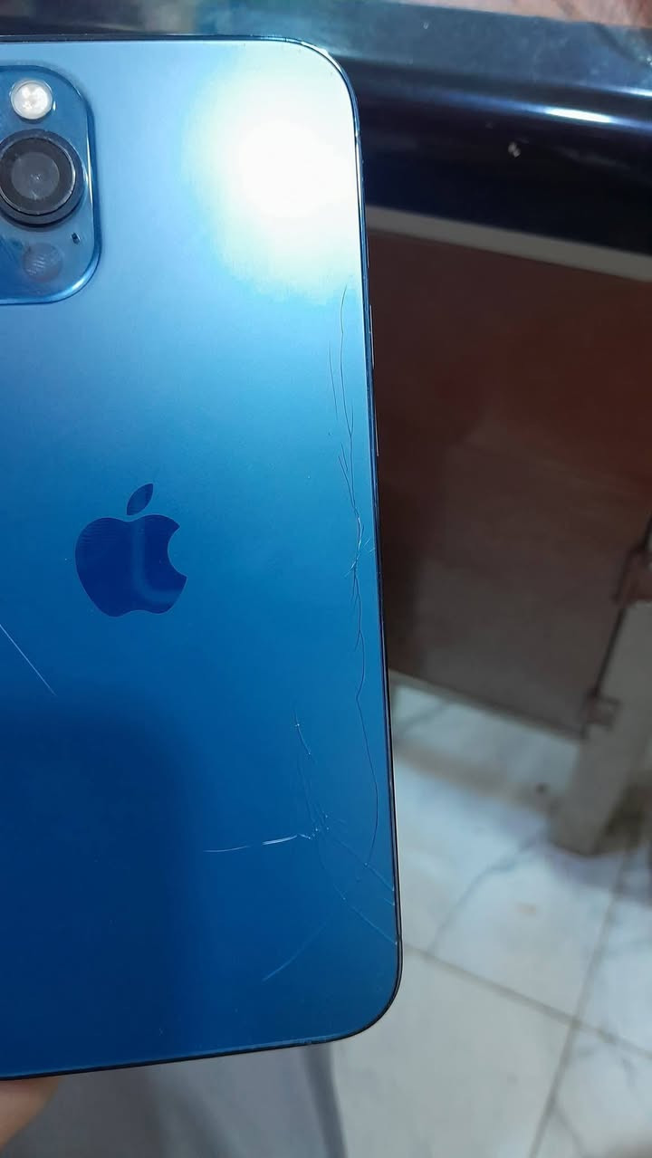 مرحبا
ايفون 12 برو ماكس 
256
بطاريته 72 بلادي 
مبدل شاشه وفطر بل ضهر 
بيع او مراوس ب ايفون14 
مكان بغداد 
اي ستفسار خاص


**إذا كنت صاحب هذا الإعلان وتريد حذفه لأي سبب، رجاءا أرسل رسالة إلى الدعم الفني**