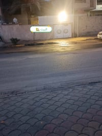 للبيع وللمراوس بدونم بيت تجاري طابو صرف قديم (يعتبر قطعه) 200م نهاية ح...