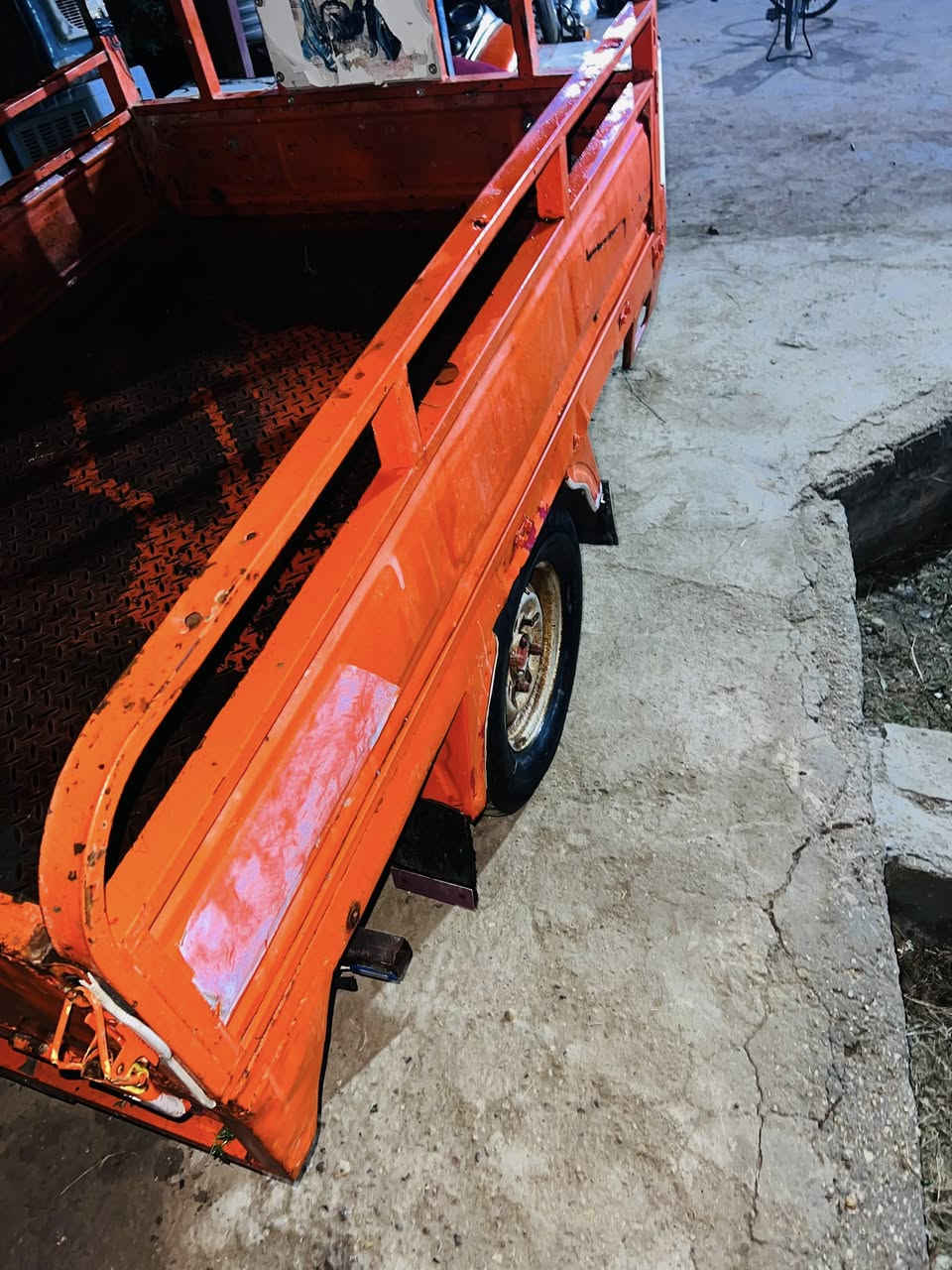 السلام عليكم  ستوته صقر للبيع موديل 2016اوراق ضايعه ركبه طاكه السعر 850وبيهه مجال العنوان بابل الحمزه الغربي   كهربا أيات كامله رقم موبايل ***********
